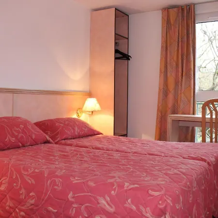 Le Village Hotel Gif-sur-Yvette